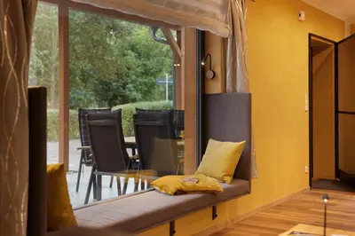 Ein Sitzbereich in der Unterkunft Ferienhaus Milchstraße mit Sternenblick