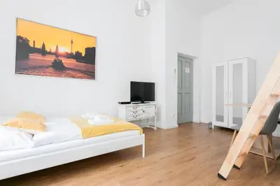 TV/Unterhaltungsangebot in der Unterkunft Green Apartment Studio for 3