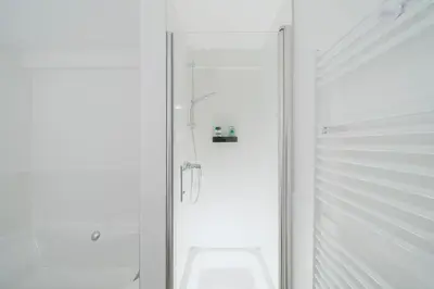Ein Badezimmer in der Unterkunft Luxurious 105m2 Penthouse in Prime Location 4 Bedroms & Balcony