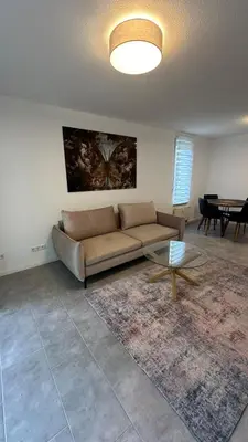 Ein Sitzbereich in der Unterkunft Sehr Schöne 2-Zimmer Wohnung mit Garten W184