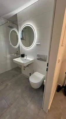 Ein Badezimmer in der Unterkunft Möbliertes Apartment in Berlin Schönefeld