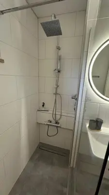 Ein Badezimmer in der Unterkunft Möbliertes Apartment in Berlin Schönefeld