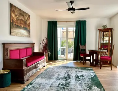 Ein Sitzbereich in der Unterkunft BrandenburgApartments-POTSDAM