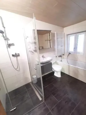 Ein Badezimmer in der Unterkunft Monteur-Haus Grüber Berlin Marzan, Hellersdorf, Lichtenberg