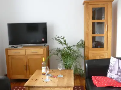 TV/Unterhaltungsangebot in der Unterkunft Ferienwohnung in Berlin-Grünau, Wasser- und Waldnähe, gute Verkehrsanbindung