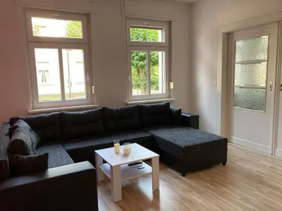 Ein Sitzbereich in der Unterkunft 2 Zimmer-Apartment 72 qm bei Berlin