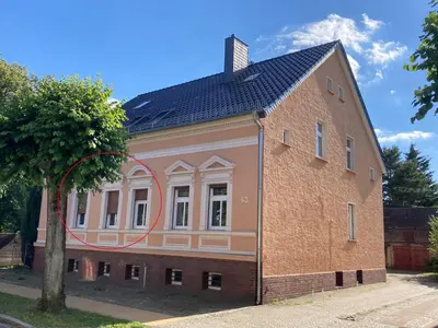 Das Gebäude in dem sich die Ferienwohnung befindet