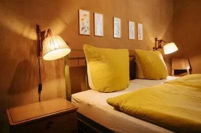 Ein Bett oder Betten in einem Zimmer der Unterkunft Retro-Chic In The Heart Of The Uckermark