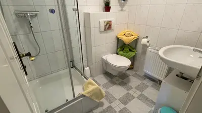 Ein Badezimmer in der Unterkunft Goldener Anker, verschiedene gemütliche Ferienwohnungen