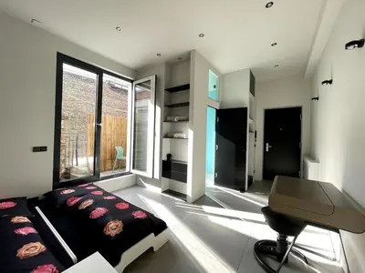 Ein Bett oder Betten in einem Zimmer der Unterkunft Room with a bathroom and private entrance door