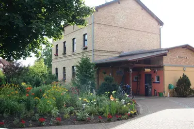 Ein Garten an der Unterkunft Ferienwohnung 3 - b71051