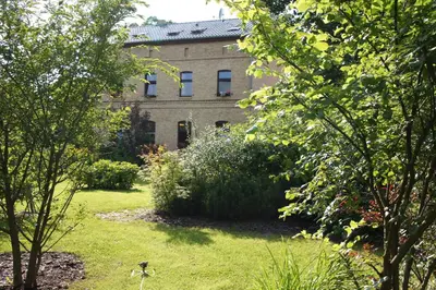 Ein Garten an der Unterkunft Ferienwohnung 3 - b71051