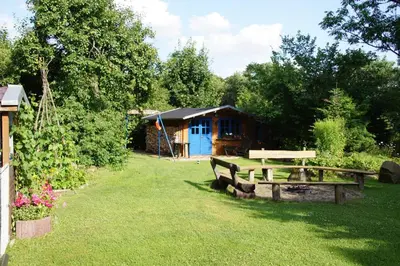 Ein Garten an der Unterkunft Ferienwohnung 3 - b71051