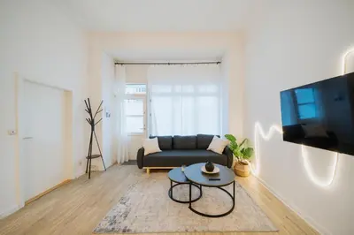 TV/Unterhaltungsangebot in der Unterkunft Homely Berlin - Luxurious, Spacious, Near Victory Column, River