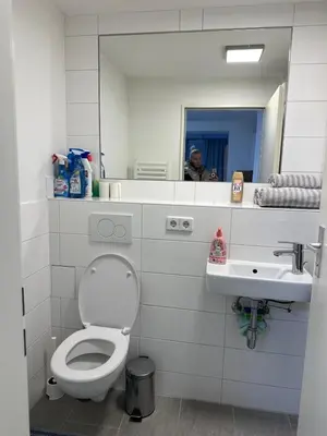 Ein Badezimmer in der Unterkunft Gesundbrunnen Studio