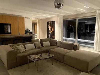 Ein Sitzbereich in der Unterkunft Highclass luxury penthouse near Kudamm