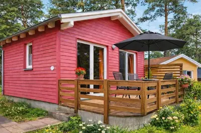 Das Gebäude in dem sich das Ferienhaus befindet