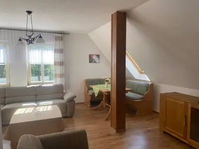 Ein Sitzbereich in der Unterkunft Pension zm Zenshaus FW Balance