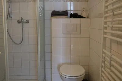 Ein Badezimmer in der Unterkunft Familienfreundliches Apartment im Herzen Berlins