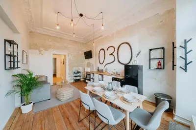 Ein Sitzbereich in der Unterkunft 030 - Szene Apartment Kreuzberg