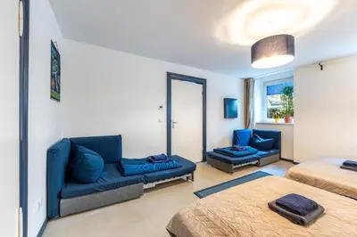Ein Bett oder Betten in einem Zimmer der Unterkunft Stylish Apartment 2 Bath r Bergmannkiez, Kreuzberg
