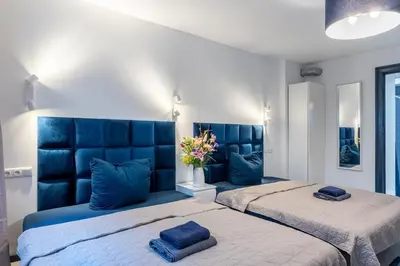 Ein Bett oder Betten in einem Zimmer der Unterkunft Stylish Apartment 2 Bath r Bergmannkiez, Kreuzberg