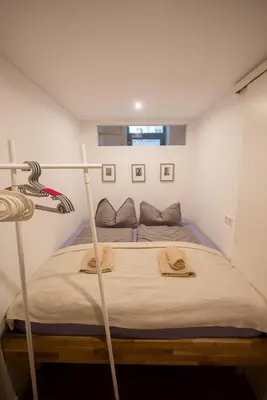 Ein Bett oder Betten in einem Zimmer der Unterkunft Urban Studio in Friedrichshain-Kreuzberg