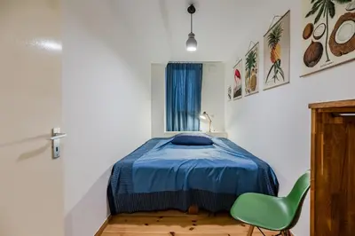 Ein Bett oder Betten in einem Zimmer der Unterkunft Unique Ap Kreuzberg 4 Bed Rooms