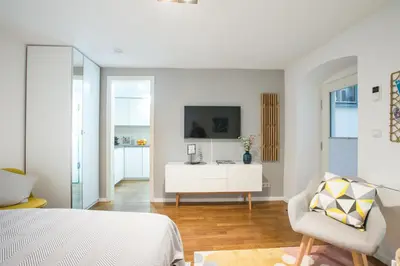 TV/Unterhaltungsangebot in der Unterkunft J8 Room22 Studioapartment Mitte Mitte