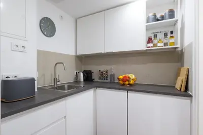 Küche/Küchenzeile in der Unterkunft J8 Room22 Studioapartment Mitte Mitte