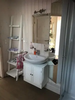 Ein Badezimmer in der Unterkunft Ferienhaus im Hafendorf