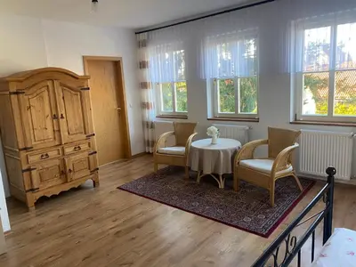 Ein Sitzbereich in der Unterkunft Pension zum Zenshaus große Auszeit