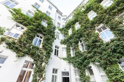 Das Gebäude in dem sich die Ferienwohnung befindet