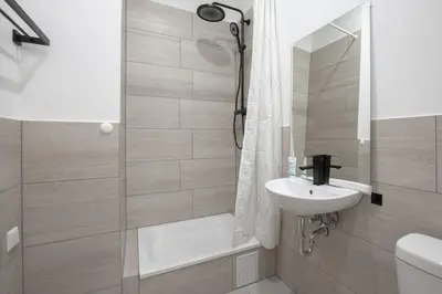 Ein Badezimmer in der Unterkunft Atelier Rosé