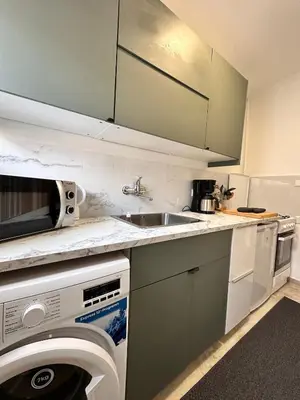 Küche/Küchenzeile in der Unterkunft Stylish Apt in Neukölln kiez Privat Parkplatz