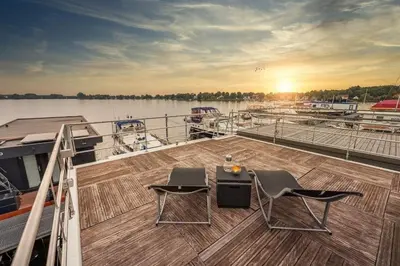 Grundriss der Unterkunft Hausboot Nike