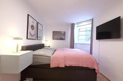 Ein Bett oder Betten in einem Zimmer der Unterkunft S38 - Room 22 Apartment Kreuzberg