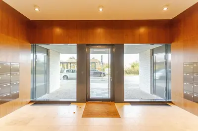 Grundriss der Unterkunft HJ 18 by ROCKCHAIR Apartments l SUPERHOST Status l Super Flat, 2 Bedrooms 2 Bathrooms Balcony Elevator welcomes you!