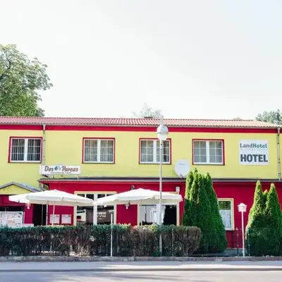 LandHotel