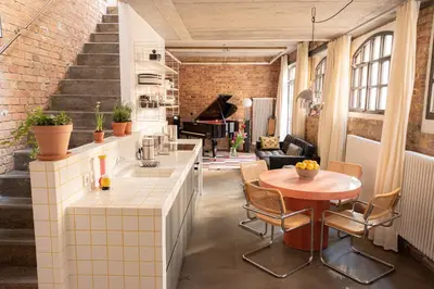 Ein Sitzbereich in der Unterkunft THE RMS - Piano Remise Kreuzberg