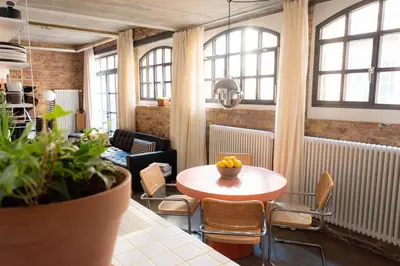 Ein Sitzbereich in der Unterkunft THE RMS - Piano Remise Kreuzberg
