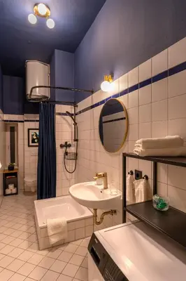 Ein Badezimmer in der Unterkunft Luxury Apartment, Space for 7! Central Location Neukölln & Kreuzberg