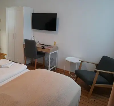 TV/Unterhaltungsangebot in der Unterkunft Land-Gut-Hotel- Weisser Schwan