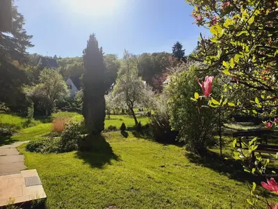 Ein Garten an der Unterkunft Die Malche Gäste und Tagungshaus 26