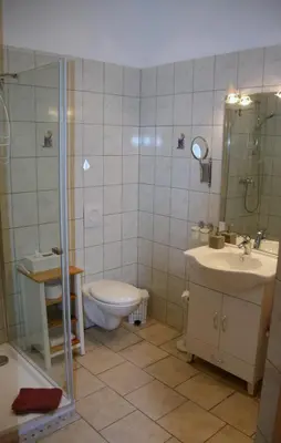 Ein Badezimmer in der Unterkunft Romantik Landhaus & Pension Klaps Liebling