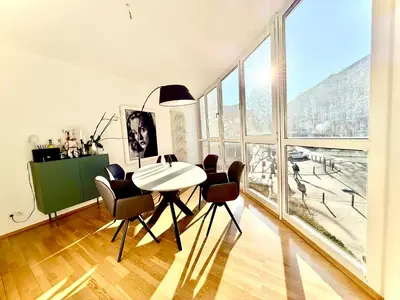 Ein allgemeiner Bergblick oder ein Berglick von der Ferienwohnung aus