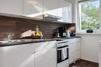 Küche/Küchenzeile in der Unterkunft Sonnenblick Apt in Schöneberg - nähe Ku'damm