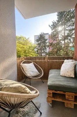 Ein Sitzbereich in der Unterkunft Sonnenblick Apt in Schöneberg - nähe Ku'damm