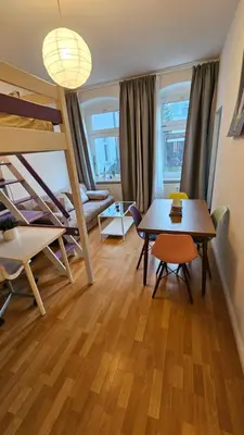 Ein Bett oder Betten in einem Zimmer der Unterkunft Holiday Everyday - Berlin Calling