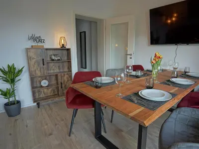 TV/Unterhaltungsangebot in der Unterkunft HOGULU - 3 - RAUM - App 25 mit Balkon